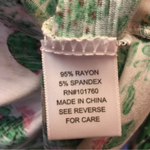 Casey Key Women’s Top -NWT - Picture 11 of 13